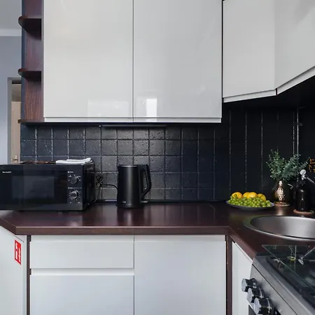 Cozy 2rm With 2xworkspace Apartament *